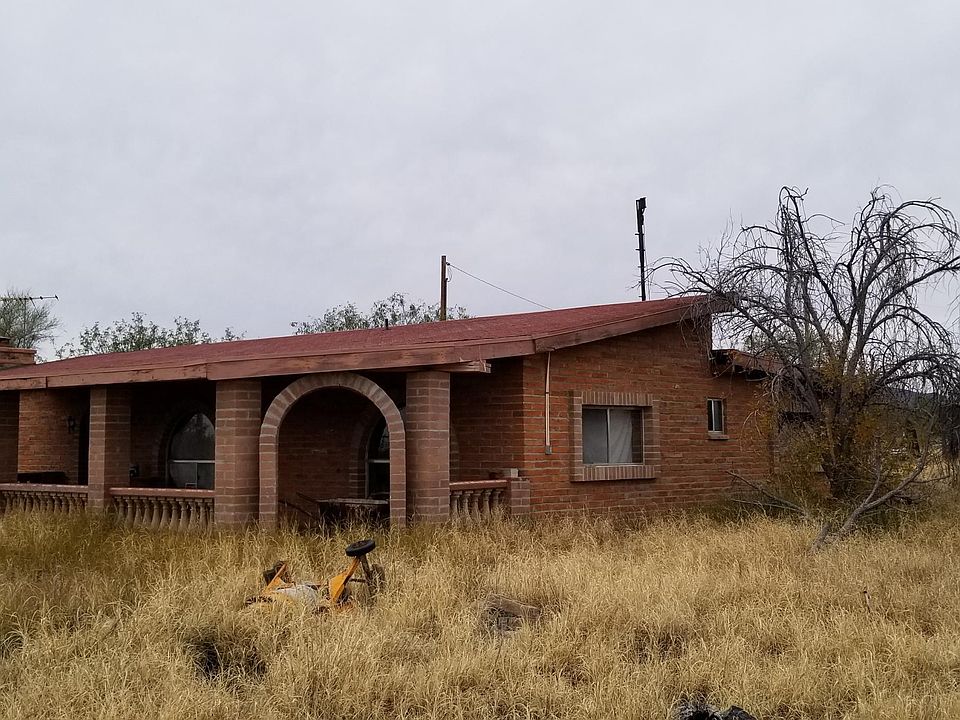 2nd image of 3182 W Calle Tres