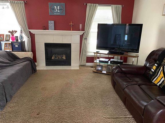 5th image of 705 Buckeye Ln
