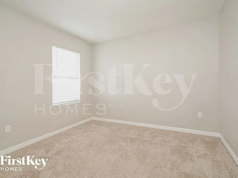 1055 Andean Ln — Photo 12