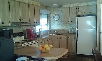 Snack Counter + Eat-in Kitchen