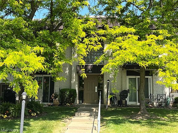 3rd image of 8481 N Akins Rd #202