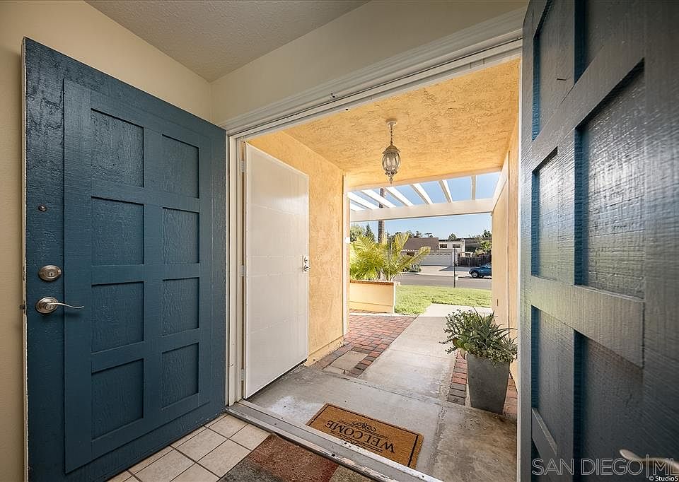 1st image of 1616 Palomar Dr