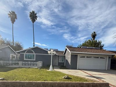 817 S Thompson St, Hemet, CA, 92543