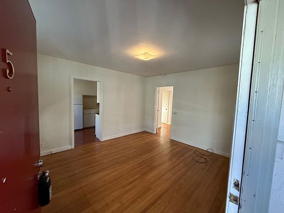 3rd image of 21 Lorton Ave APT 5