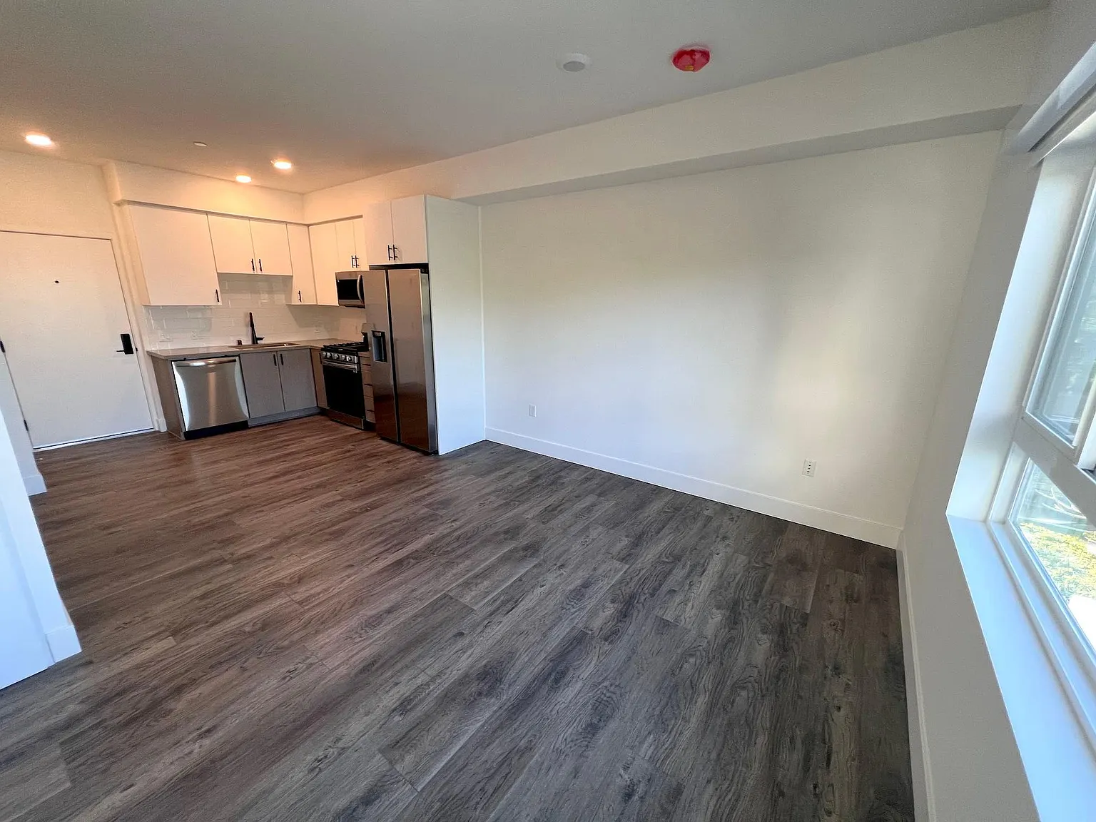 1 bed, 1.5 bath, 600 sqft, $2,900 — Photo 3