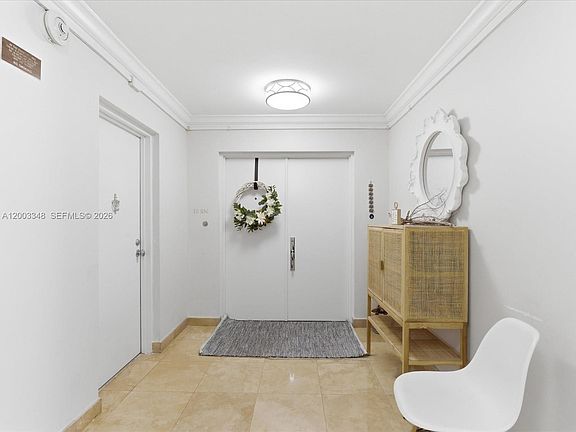 3rd image of 600 Grapetree Dr APT 10BN