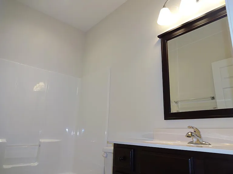 115 Joy Dr #115 — Photo 3