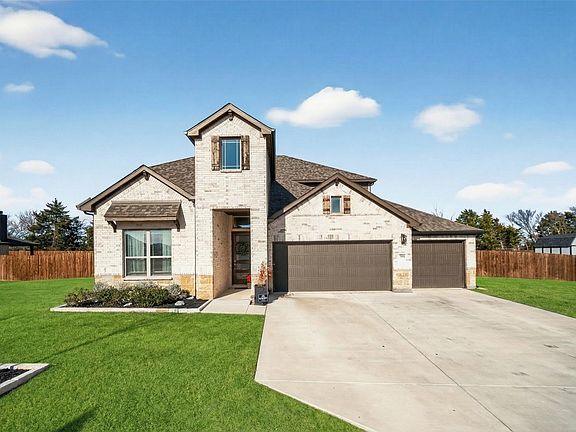 2nd image of 596 Randys Way