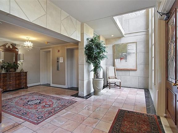 3rd image of 3000 Saint Charles Ave APT 402