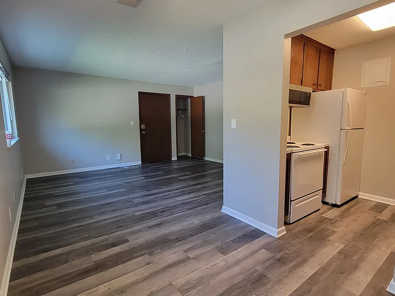 5725 Leavenworth Rd #4 — Photo 22