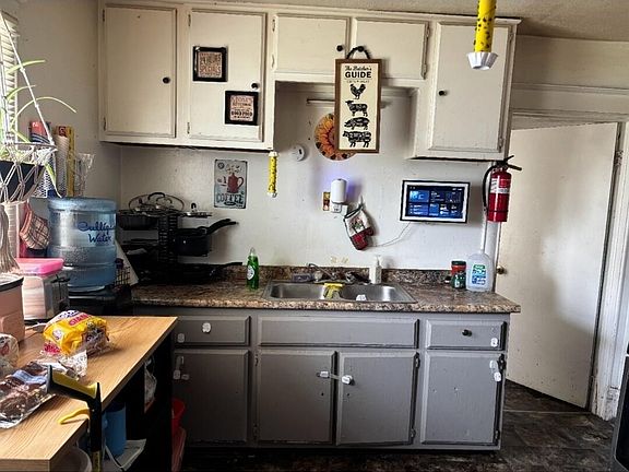 5th image of 1205 N Rose St