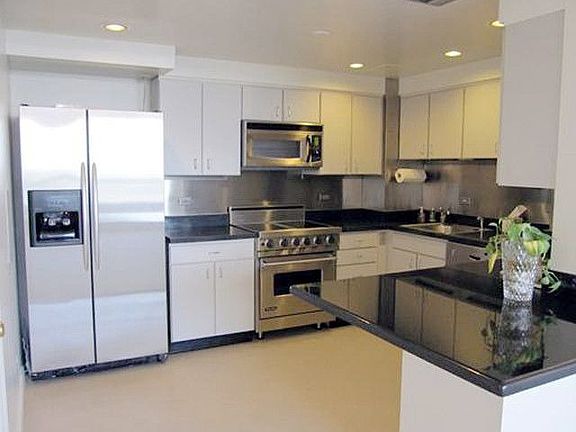 2nd image of 2100 Saint Charles Ave APT 6M