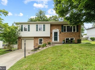11876 Catoctin Dr, Woodbridge, VA 22192