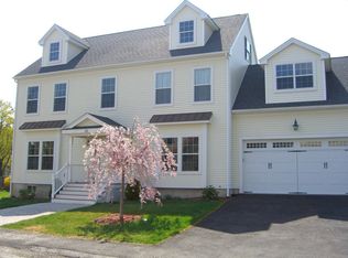 33 Plain St, Natick, MA 01760