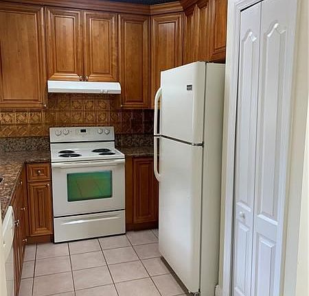 4th image of 2160 NW 162nd Way