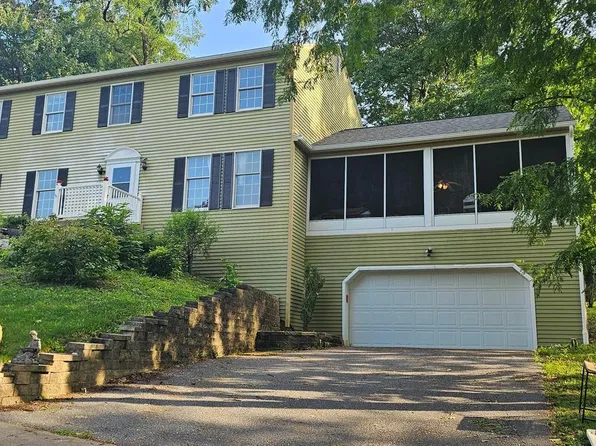 3808 Reichert Rd, Harrisburg, PA 17110