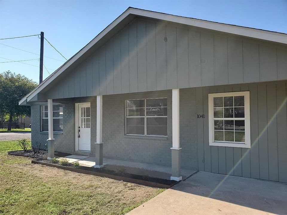 1041 E 2nd St, Bellville, TX 77418 MLS 56410792 Zillow