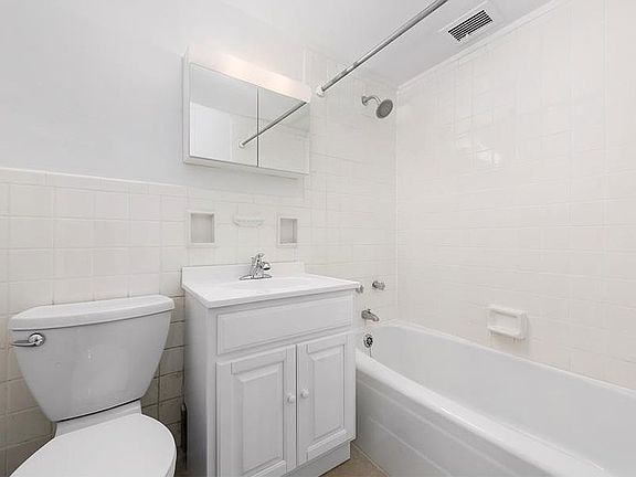 4th image of 330 E 49th St APT 2H