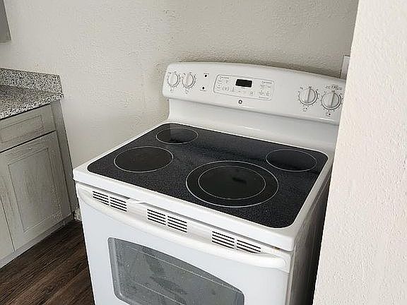 5th image of 4189 78th St N #12