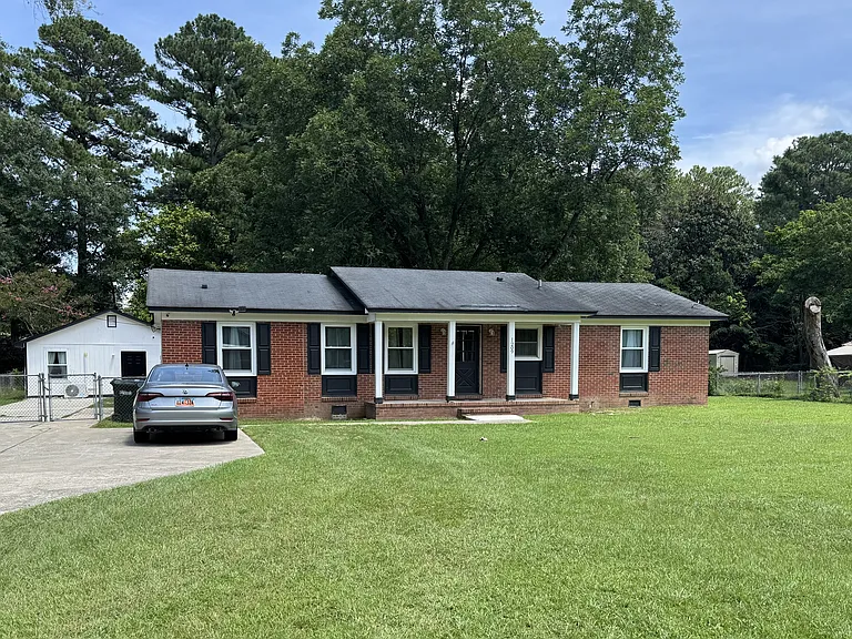 1209 Bostian Dr — Photo 17