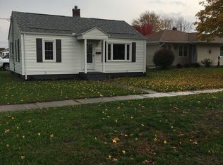 1000 S 14th St, Mattoon, IL 61938