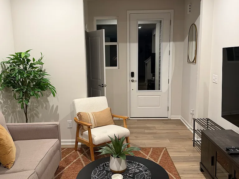 3026 Hutton Gardens Ln — Photo 32