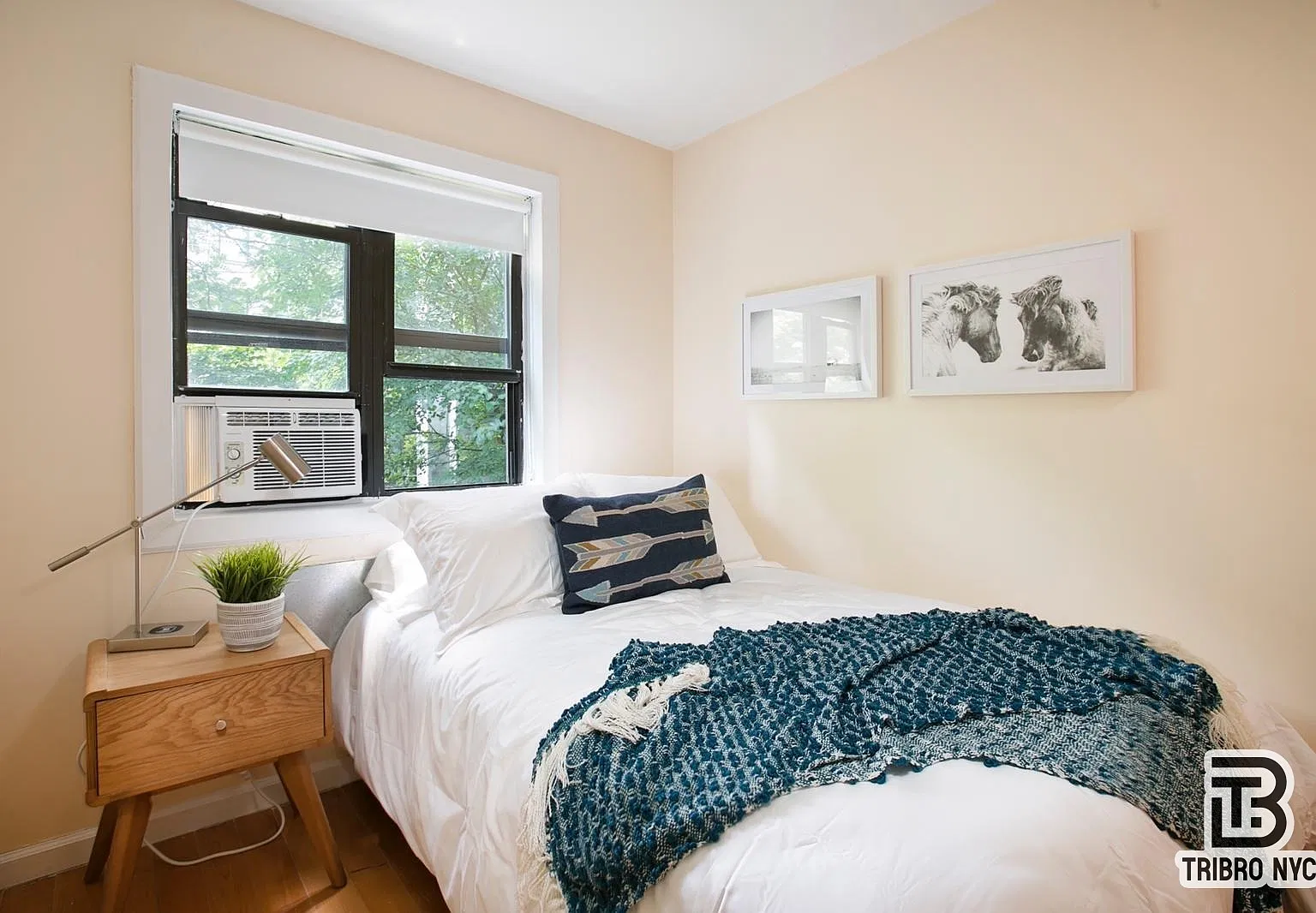 460 West 49th Street — Photo 1