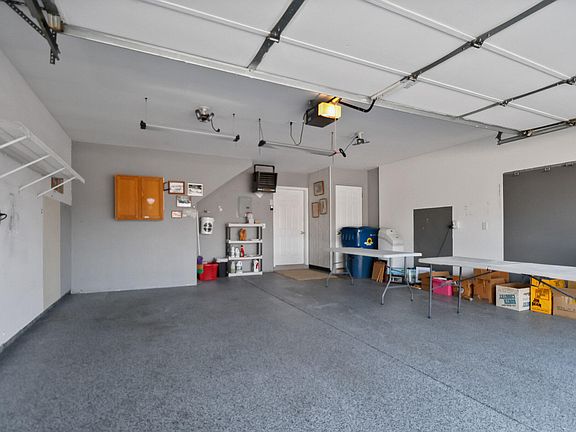 2nd image of 4904 Waters Edge Dr