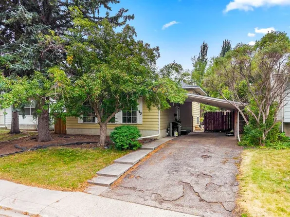 43 N Lake Sylvan Close SE, Calgary, AB T2J 3E5