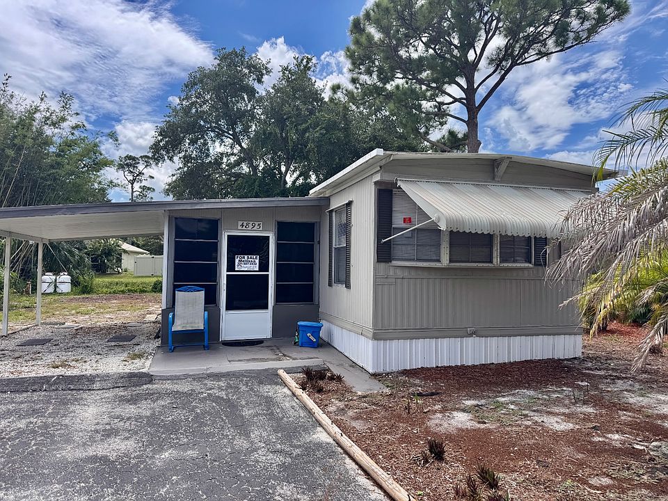 1st image of 4895 Clover Ln