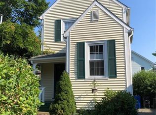 4 Conrad Ct, Newport, RI 02840