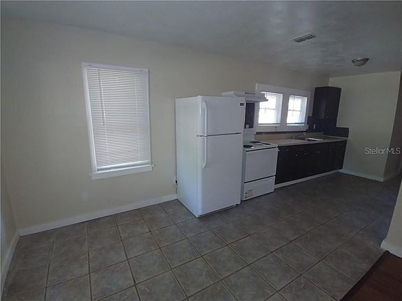 5th image of 714 E Carolina Ave