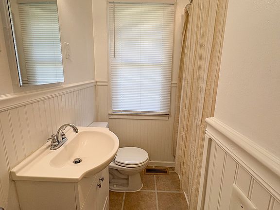 5th image of 23 Bond St