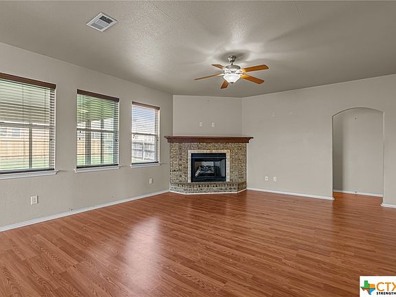 4th image of 5709 Turquoise Dr