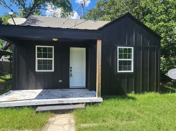 1103 Waco St, Gatesville, TX 76528