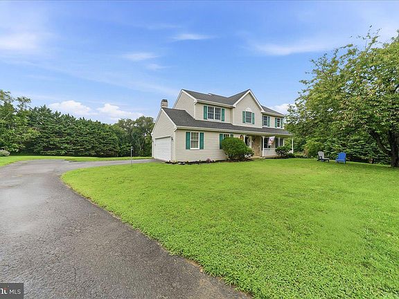2nd image of 207 Veterans Dr