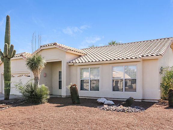 3rd image of 8942 N Willeta Dr