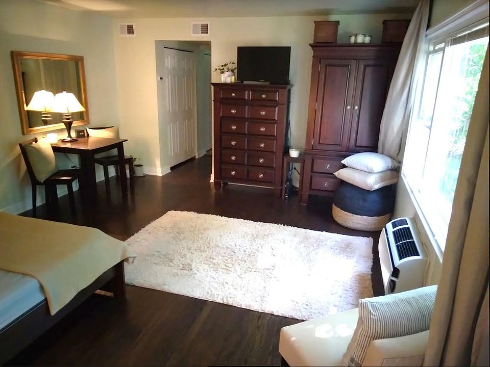 1st image of 2065 W Farwell Ave APT 2S