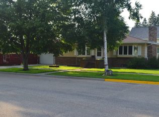 104 10th St W, Bottineau, ND 58318