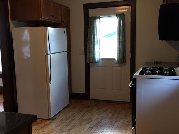 4th image of 1017 W New York Ave