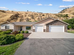 5280 N Cashmere Rd, Cashmere, WA 98815