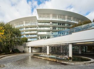 68 Songhees Rd #314, Victoria, BC V9A0A3