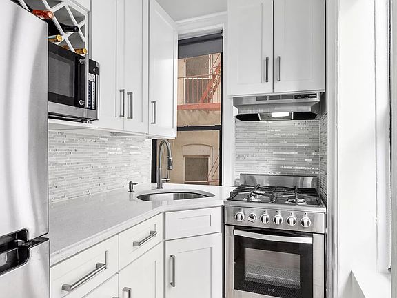 3rd image of 4 W 105th St #1F