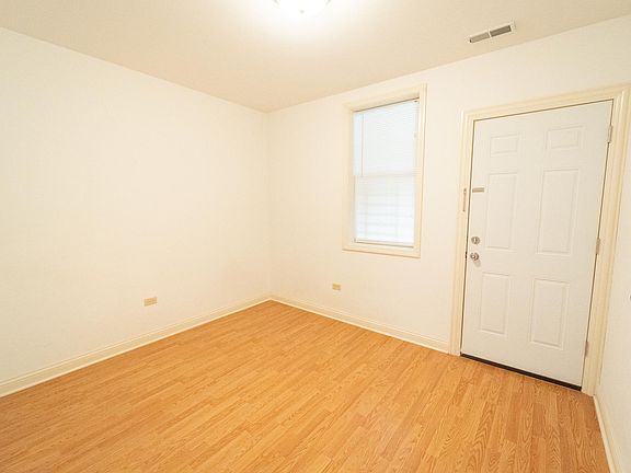 5th image of 3310 S Lituanica Ave APT 2R