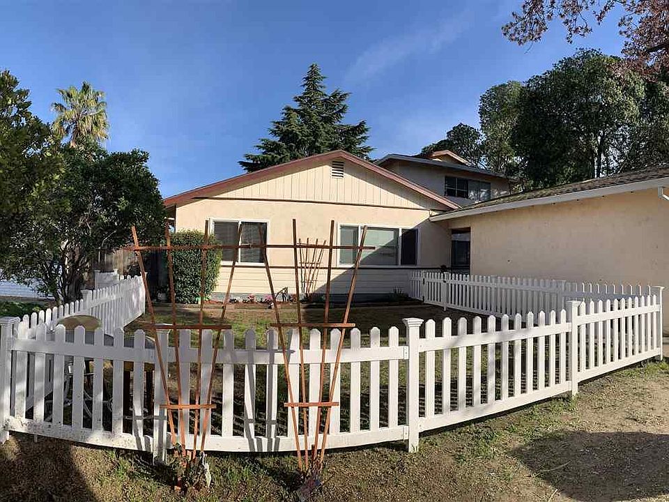 1st image of 2221 Manzanita Way