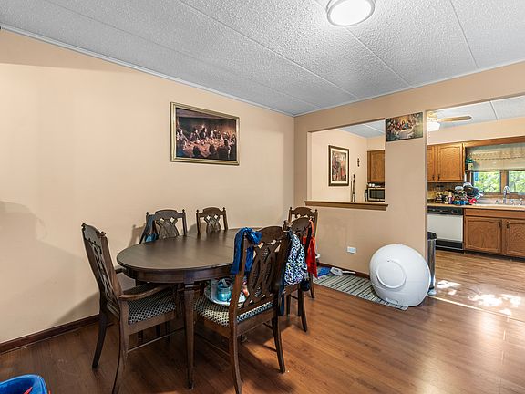 3rd image of 10985 S 84th Ave APT 2A