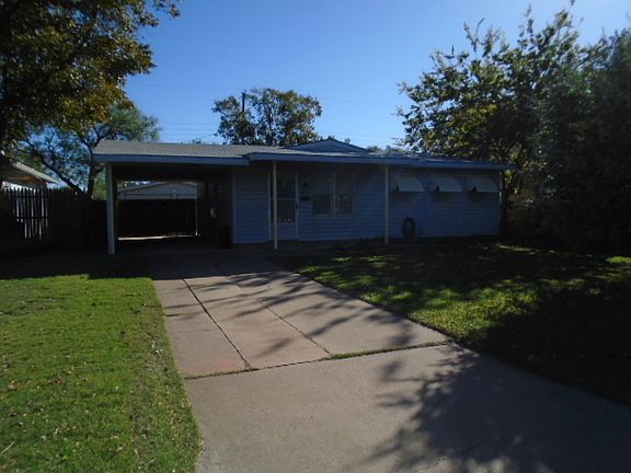 2nd image of 2333 Fannin St