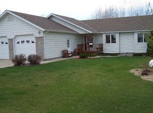 1306 Truesdale Dr, Manvel, ND 58256