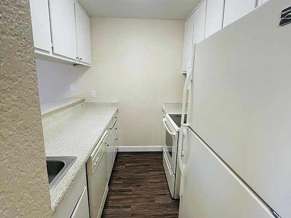 2nd image of 7456 Sandalwood Dr #F
