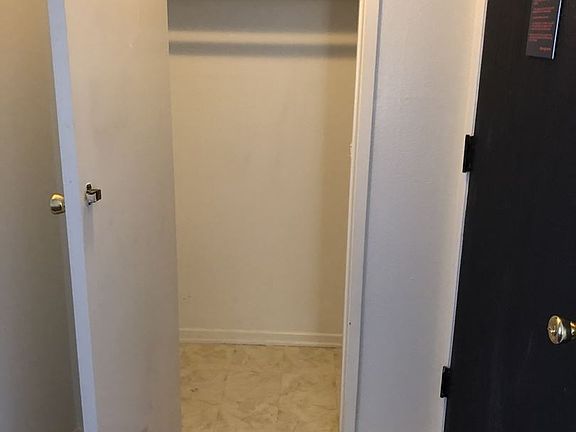 3rd image of 4365 W 141st St APT 111